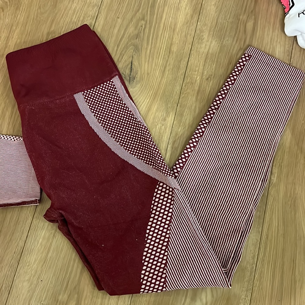 Fabletics Set - Picture 2 of 2